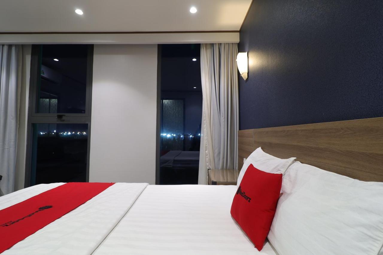 Reddoorz Plus & Cloud 9 Quang Trung Hotel Ho Şi Min Exterior foto