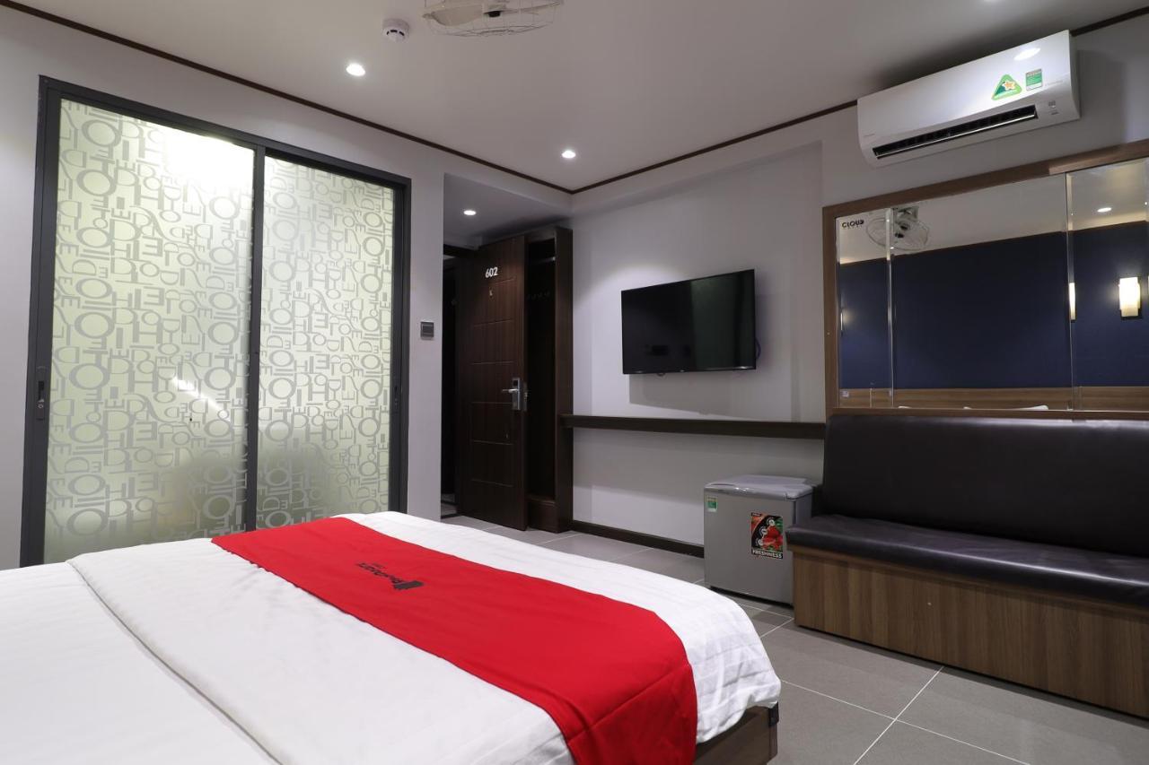 Reddoorz Plus & Cloud 9 Quang Trung Hotel Ho Şi Min Exterior foto