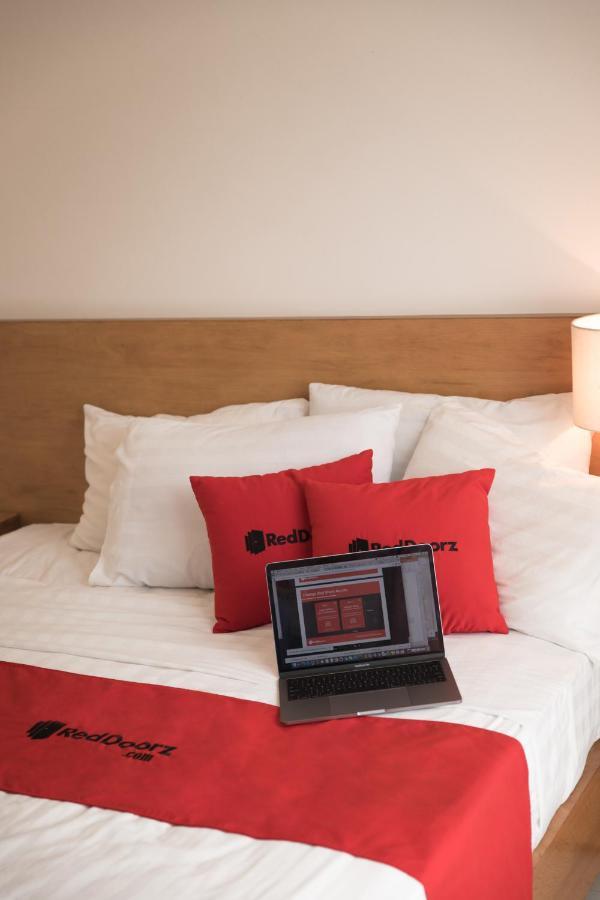 Reddoorz Plus & Cloud 9 Quang Trung Hotel Ho Şi Min Exterior foto